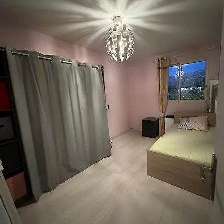 Διαμέρισμα Oasis Cotiere *